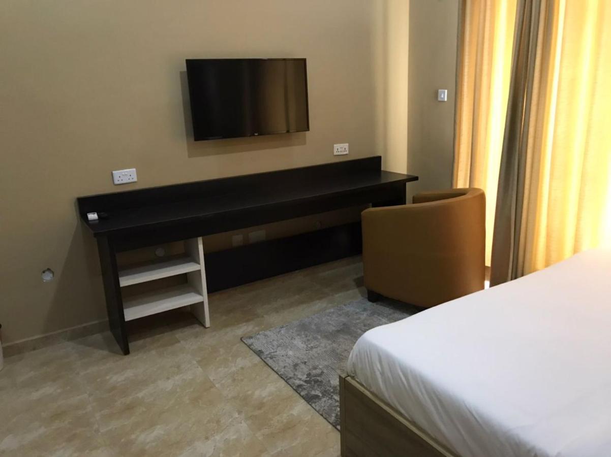 Hotel Capitol Ikeja Εξωτερικό φωτογραφία