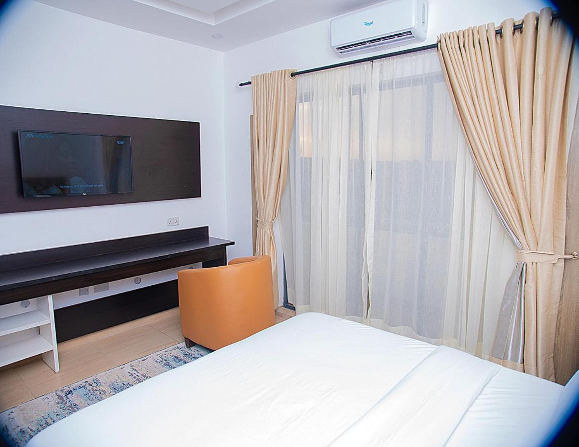 Hotel Capitol Ikeja Εξωτερικό φωτογραφία